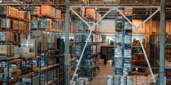 Fotografía Industrial Alins · Fotografías de Logística / Almacenes